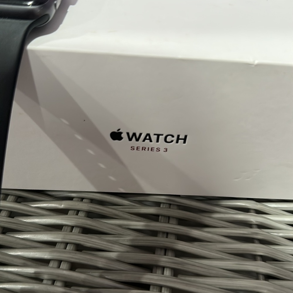 Series 3 Apple Watch - Picture 2 of 5